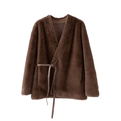 Manteau en fausse fourrure à col en V